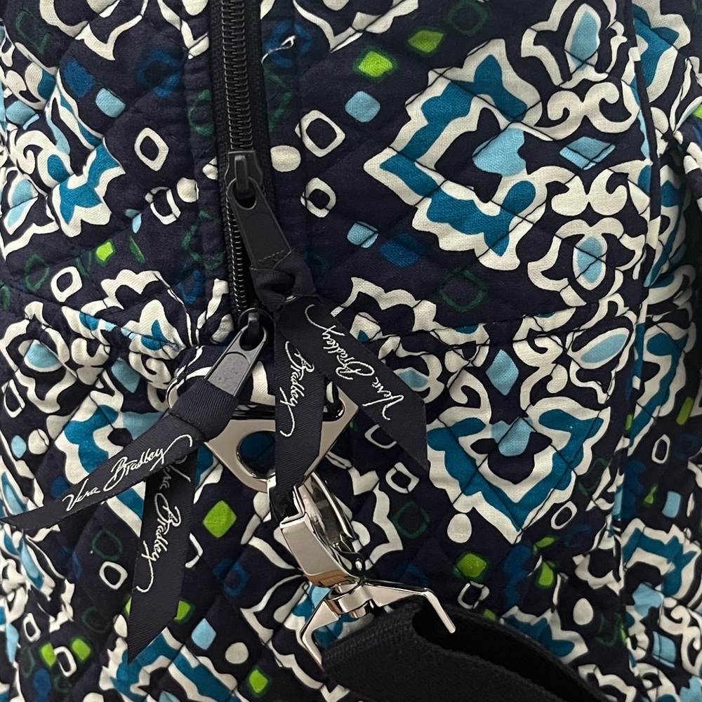 Vera Bradley Large Weekender Traveler Bag - Picture 2 of 9